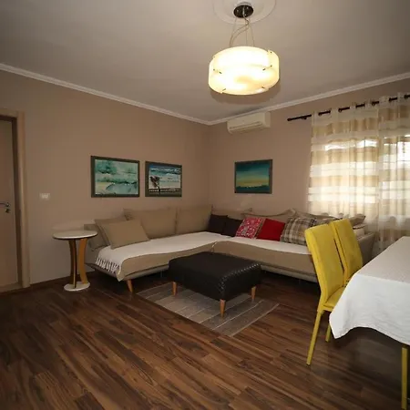 Esthersapartment * Tirana
